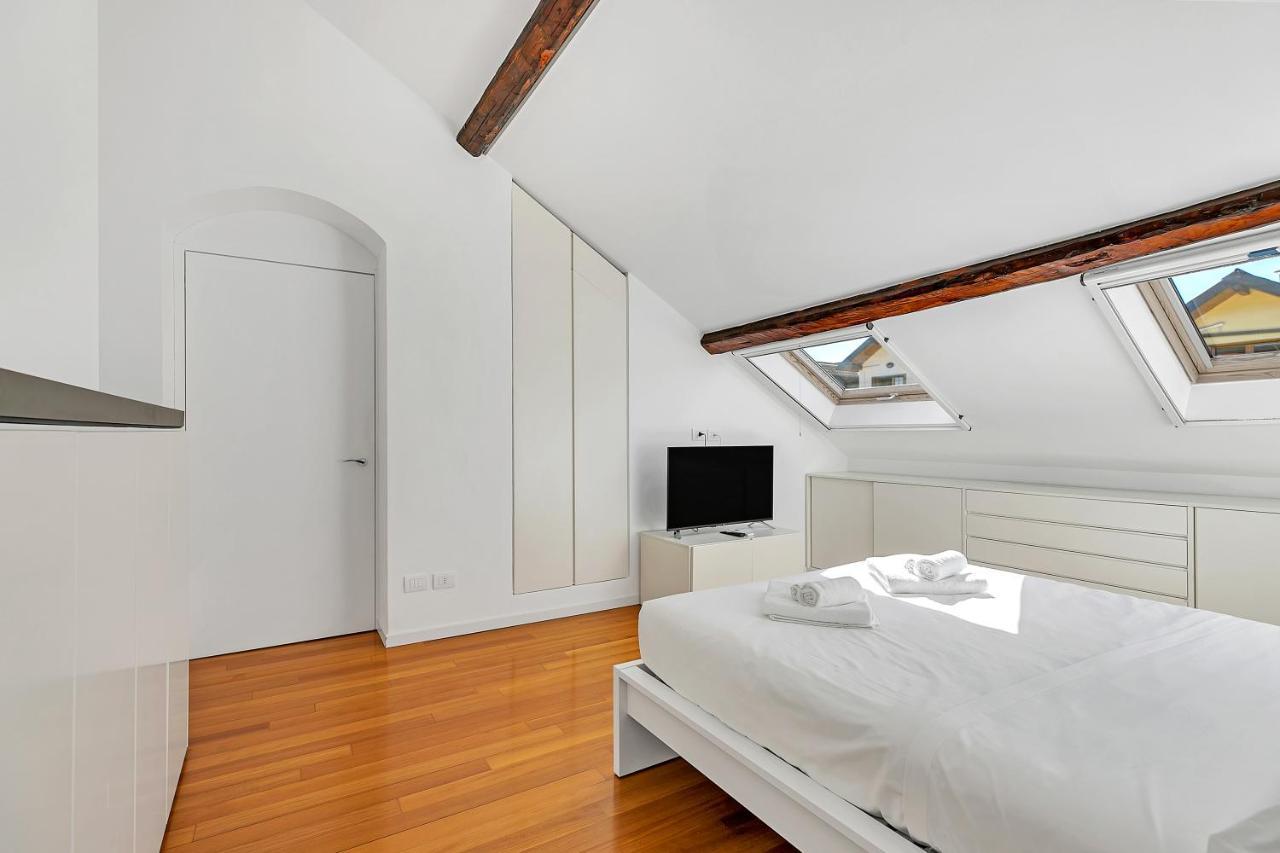 Cosmopolitan Apartment Milan Exterior photo